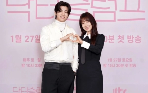 Netflix Kaitkan Adegan Cekcok Park Shin Hye dan Park Hyung Sik di 'Doctor Slump' & 'The Heirs'