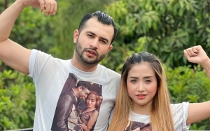 TikToker Akash Elahi Bagi-Bagi Uang di Pakistan saat Istri Cantik Unggah Sindiran Soal Selingkuh
