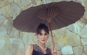 Luna Maya Tampil Glamor Usai Pancarkan Aura Bahagia Bermain di Hamparan Salju