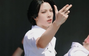 So Junghwan TREASURE Tampil Beda Drastis di Wisuda Dibanding Foto Lulusan