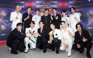SEVENTEEN Gelar Perayaan Ultah Fans Bak Lamaran Pernikahan di Namsan Tower
