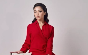 Nikita Willy Lakukan Rangkaian Rukun Umrah Sambil Gendong Sang Putra Meski Didampingi Suami 