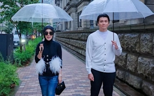 Postingan Baru Syahrini Bareng Reino Barack Banjir Doa Sehat di Tengah Kabar Hamil