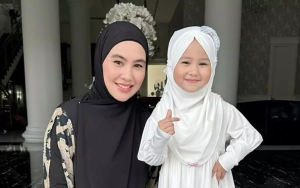 Cara Kartika Putri Tenangkan Putri Cantiknya Saat Tantrum Jadi Sorotan