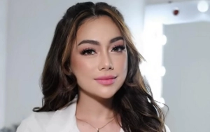 Celine Evangelista Cantik Berhijab Picu Rumor Pindah Agama Lagi 