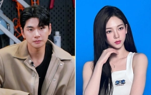 Lee Yi Kyung Borong Merchandise Karina aespa Saking Ngefansnya