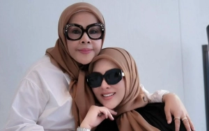 Syahrini Banjir Pujian kala Adab Mulia Memperlakukan Sang Ibu Terbongkar