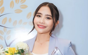 Prilly Latuconsina Tampil Stunning Jadi Juri di Malam Final Puteri Indonesia 2024 