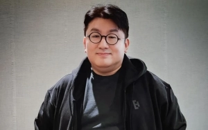Bang Si Hyuk Setuju Terima Gaji 1 Won dari HYBE Per Tahun 2024