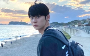 Kakak Hwang Minhyun Tertawakan Tingkah Adiknya saat Upacara Pendaftaran Wamil