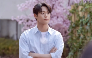Suara Keras Lee Do Hyun saat Perform di Militer Jadi Perbincangan