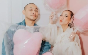 Suami BCL Tampil Makin Kece Kala Ikut Hadiri Acara Bergengsi