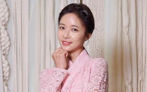 Hwang Jung Eum Banjir Air Mata Jadi Bintang Tamu di 'Saturday Night Live'