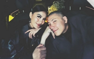 Aksi Agnes Monica Simpan Paspor Ryoshi Adam Disorot di Tengah Rumor Mualaf 