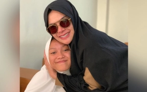 Eks Keluarga Angkat Lolly Kuliti Tabiat Nikita Mirzani Sebut Tak Bisa Bayar Kuliah di UK