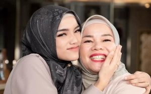 Mama Fuji An Kini Pamer Momen Berbagi dengan Cara Beda usai Sempat Picu Pro Kontra