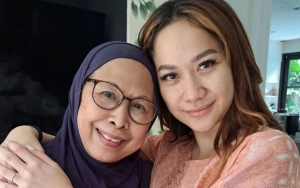 Ibu Mendiang Ashraf Sinclair Mendadak Mention BCL usai Tak Lebaran Bareng