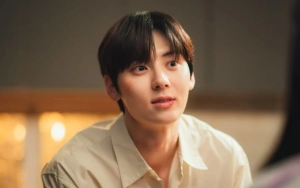 Visual Super Ganteng Hwang Minhyun saat Wamil Dikira Bak Syuting Drakor 