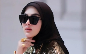Foto Baru Syahrini Kembali Disorot Karena Penampakan Baby Bump dan Kaki Usai Kabar Hamil