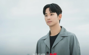 Kim Soo Hyun Pamit Latihan Militer Jelang Pesta Perpisahan 'Queen of Tears'
