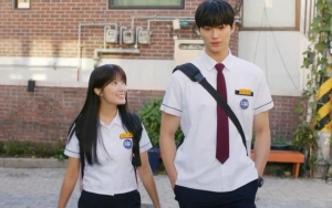 Kim Hye Yoon Ralat Jawaban Demi Kembari Byeon Woo Seok saat Promosi 'Lovely Runner'