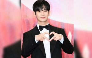 Baeksang Arts Awards 2024: Kim Soo Hyun Kejutkan Fans Lakukan Adegan Nangis Ikonik