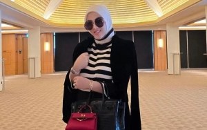 Syahrini Asyik Menjamu Sahabat kala Suara Kecupan Mesra Diduga Bocor