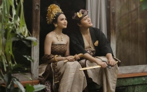 Detik-Detik Rizky Febian Muncul ala Pangeran Sunda Sebelum Sah Nikahi Mahalini Picu Reaksi Kagum