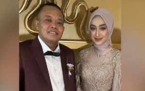 Pacar Sule Dipuji-Puji kala Tampil Serasi dengan Keluarga Rizky Febian di Acara Resepsi