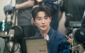 Byeon Woo Seok Diperlakukan Beda Drastis oleh Staf 'Running Man'