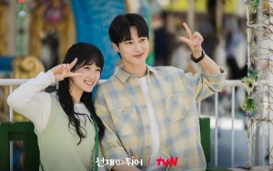 Byeon Woo Seok Janji Bakal Traktir Kim Hye Yoon di Luar Syuting 'Lovely Runner'