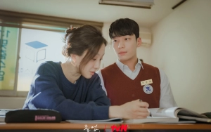 Sikap Wi Ha Joon saat Syuting Ciuman Bareng Jung Ryeo Won Beda Drastis dari Drama