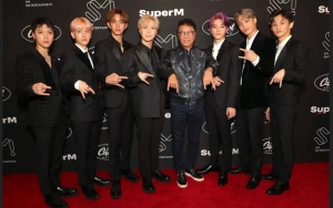Lee Soo Man Picu Tanda Tanya usai Pakai Cincin Persahabatan SuperM di Event Publik