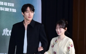 Syuting Ciuman Jang Ki Yong & Chun Woo Hee Buat Gugup Staf 'The Atypical Family'