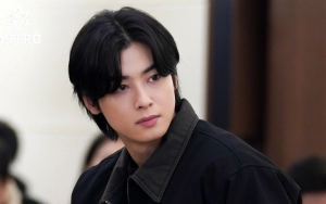 Momen Cha Eunwoo Dikerumuni Lautan Manusia usai Konser di Meksiko Bikin Tercengang