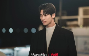 Penjualan Kalung Byeon Woo Seok dari 'Lovely Runner' Tuai Kecaman