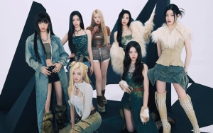BABYMONSTER Cantik Pakai Batik kala Gelar Fanmeeting Perdana di Jakarta