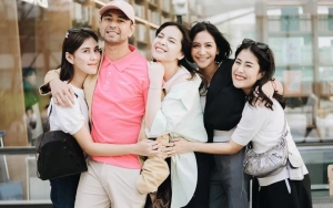 Nagita Slavina dan Adik Raffi Ahmad Disindir Selfie Terus saat Ibadah Haji