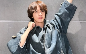 Jin BTS Usung Konsep 'The Astronaut' dan Wootteo untuk Dekorasi Acara Pelukan