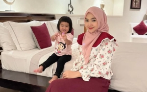 Ria Ricis Dikecam pasca Biarkan Moana Nangis Kejer kala Lihat Sapi Disembelih