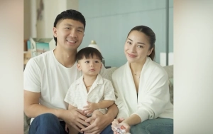 Aksi Gemas Issa Ciumi Perut Nikita Willy Bumil bak Bukti Calon Kakak Idaman