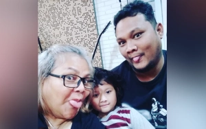 Ibu Virgoun Nangis Histeris Sampai Pingsan pasca Sang Putra Ditangkap Polisi