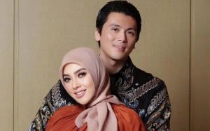 Syahrini Singgung Cinta Pertama saat Rayakan Ultah ke-40 Reino Barack 