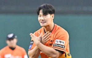 Kim Jong Kook Syok Editan Wajah AI-nya Mirip Alien