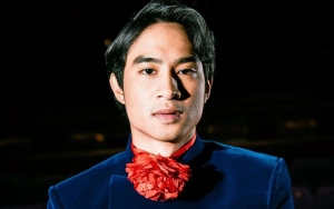 Devano Danendra Dikerubungi Fans Cewek Korea saat Hadiri Acara BIFAN 2024  