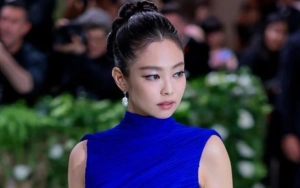 Jennie BLACKPINK Akui Perbuatan Merokok dalam Ruangan