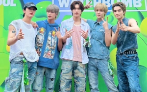 WayV Bikin Heboh usai Diduga Bawa Kondom di Panggung Waterbomb 2024