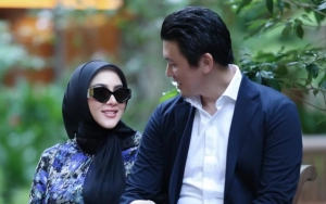 Watak Asli Calon Bayi Syahrini dan Reino Barack Diramal Wanita Indigo Jelang Kelahiran