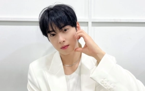 Cha Eunwoo Akui Gak Dengar Sorakan Fans di Festival Waterbomb 2024 