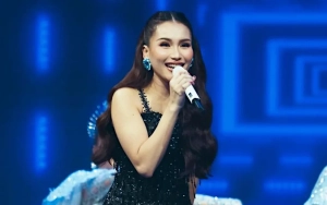 Ayu Ting Ting Kembali Dirujak usai Bantah Adik Iparnya Pengangguran
